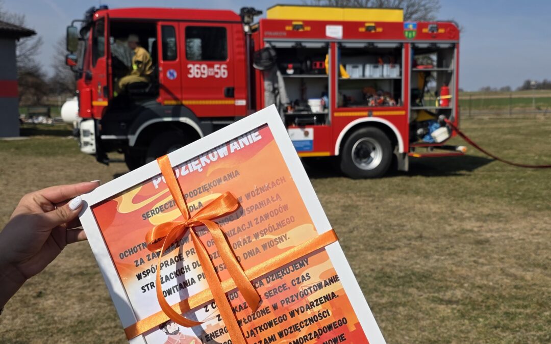 Pożegnanie zimy – strażacka przygoda w Woźnikach 📢🚨👨‍🚒👩‍🚒