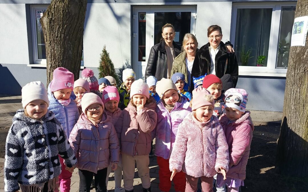 Wizyta „Tropicieli” w lokalnej pizzeri z okazji Dnia Kobiet 💐🍽